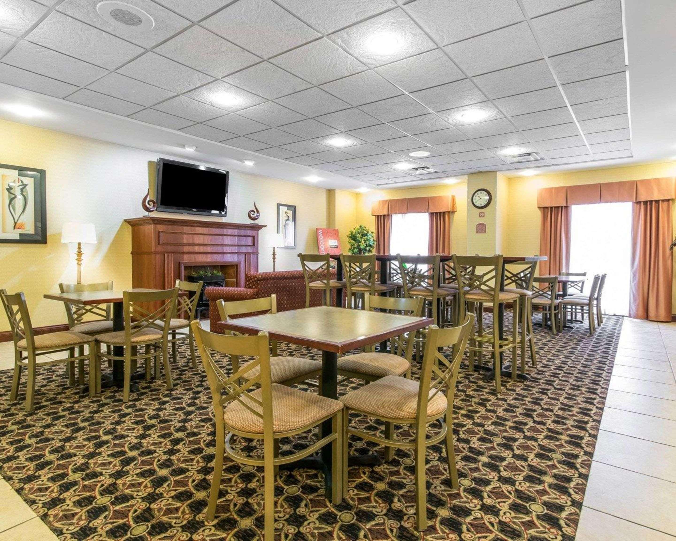 Comfort Suites South Point - Huntington Buitenkant foto