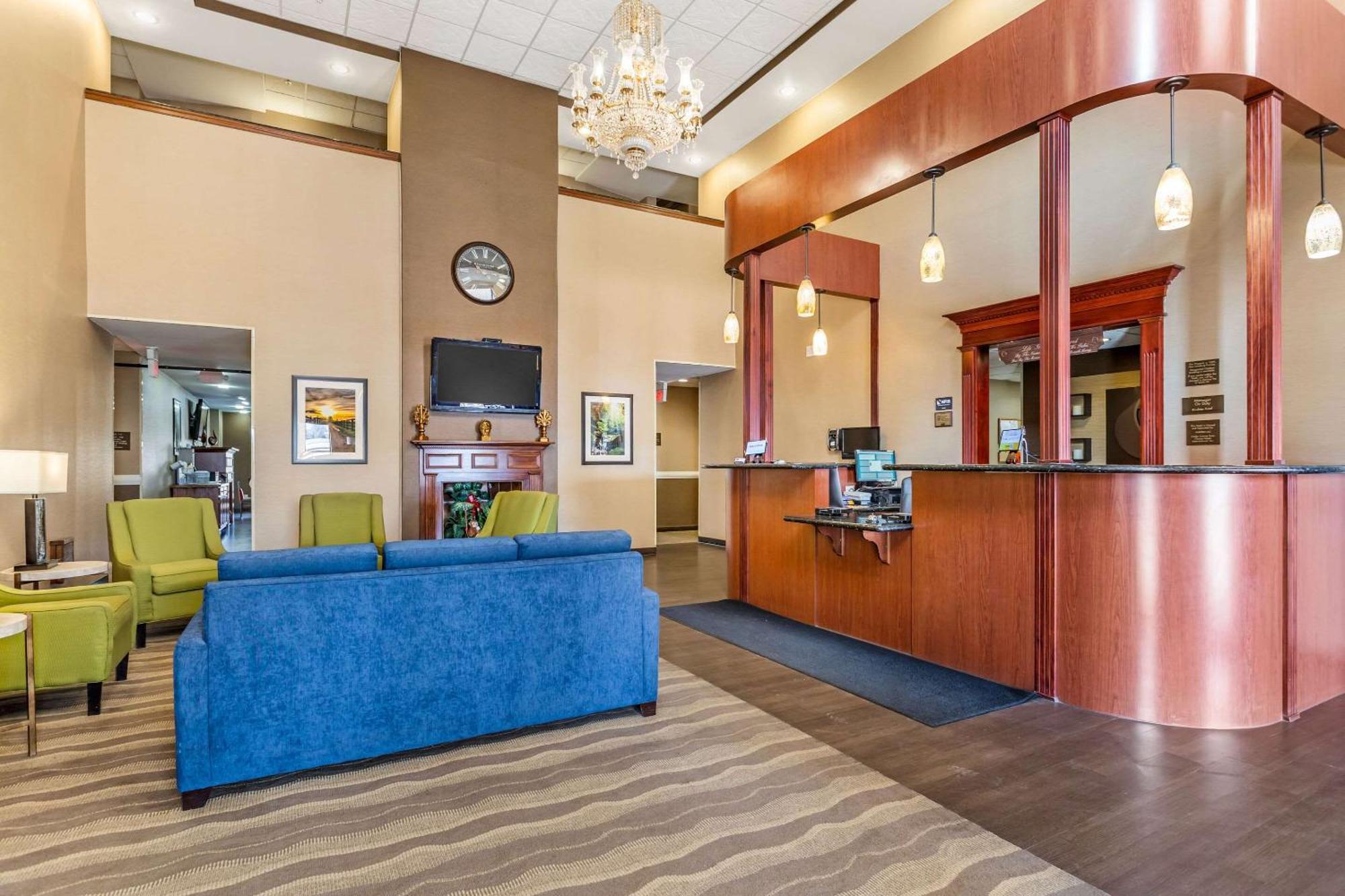 Comfort Suites South Point - Huntington Buitenkant foto