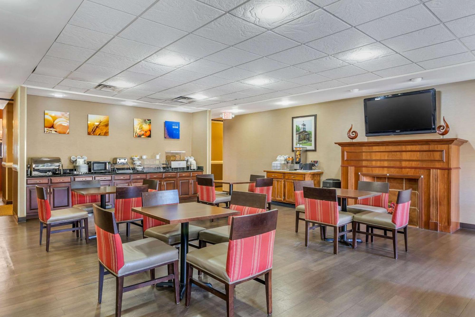Comfort Suites South Point - Huntington Buitenkant foto