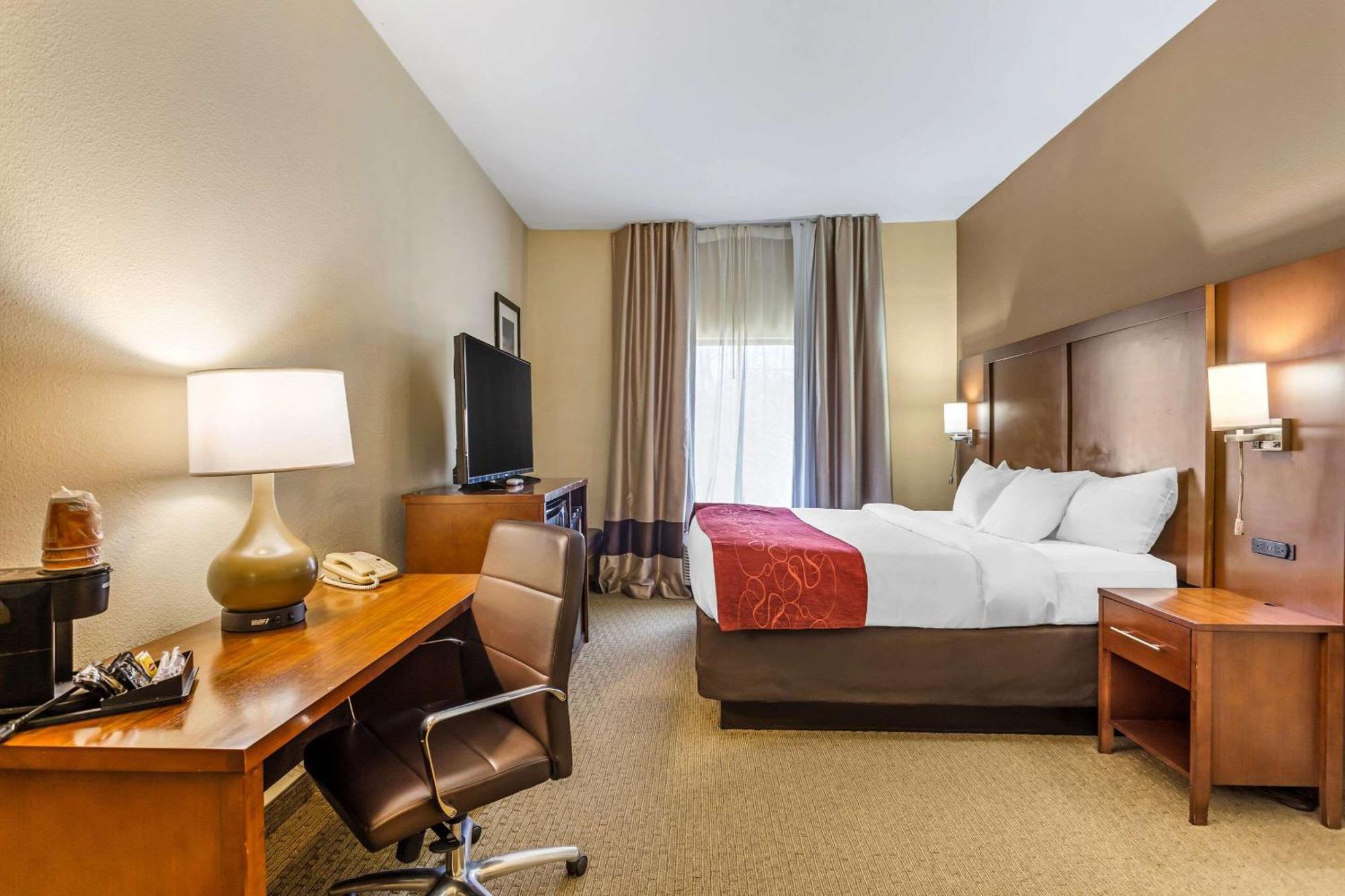 Comfort Suites South Point - Huntington Buitenkant foto